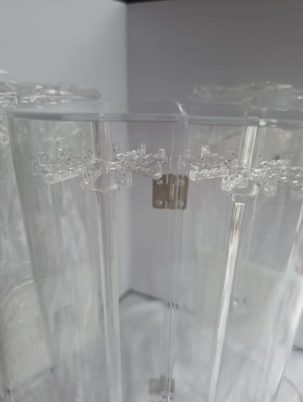 Clear Acrylic Rotating Necklace Organizer